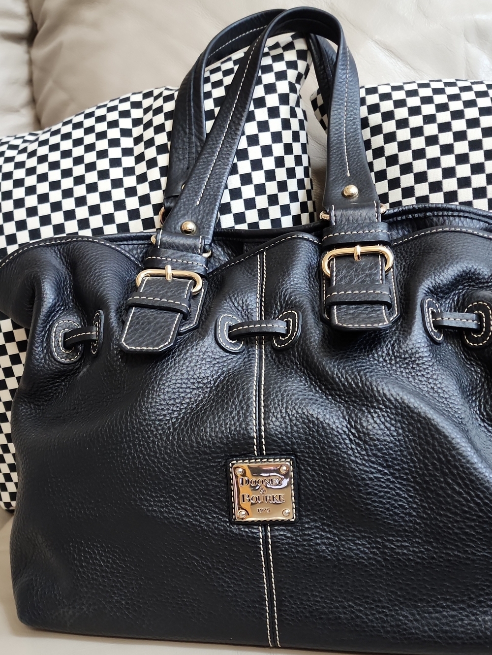 Dooney & Bourke Chiara Wimen'sBlack Pebbled Leather Tote Preowned